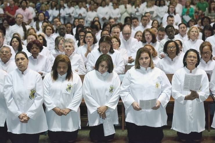 Novos_ministros_da_Eucaristia_20161_23092016173231