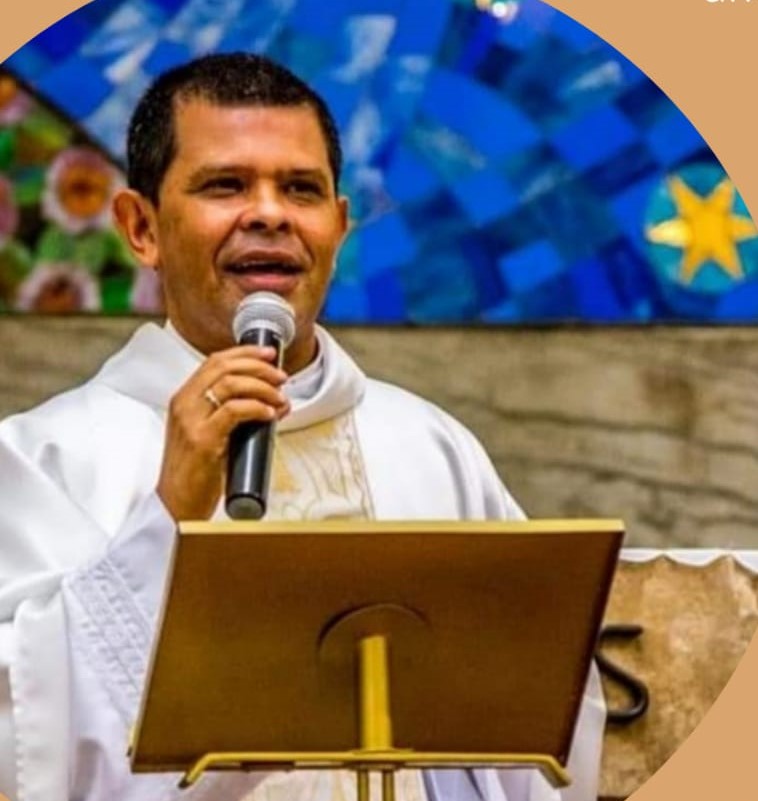 Padre brito dois anos na par quia santa terezinha do menino jesus